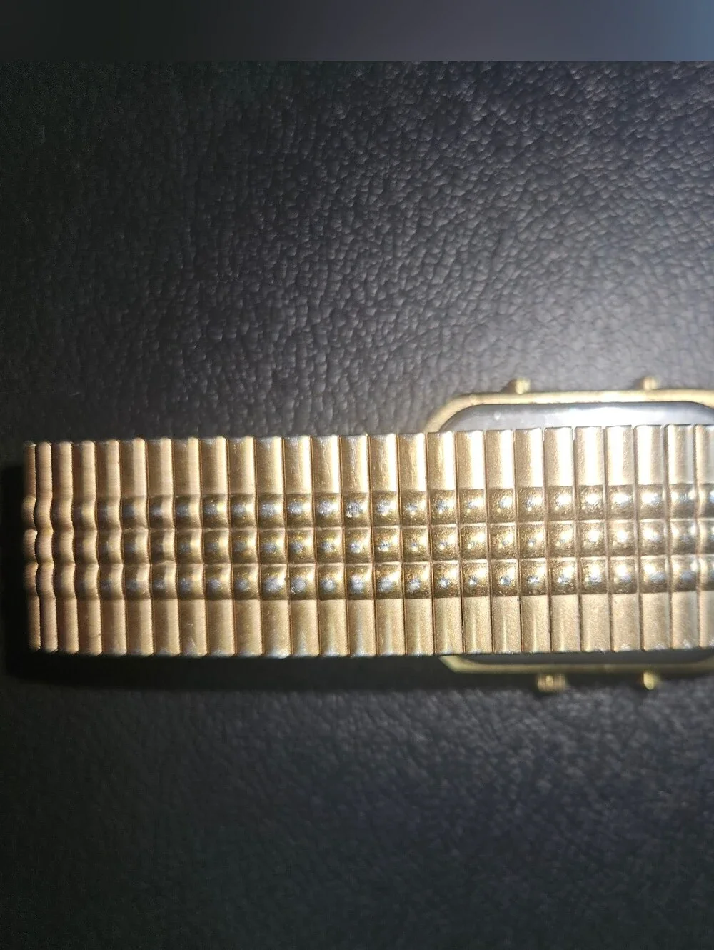 Elgin water resistant 100ft quartz Men's Gold-Tone Dress Watch with Black Dial